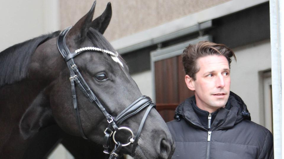 Join the clinic with Dennis Fisker in hal E Friday, March 7th at 12:00